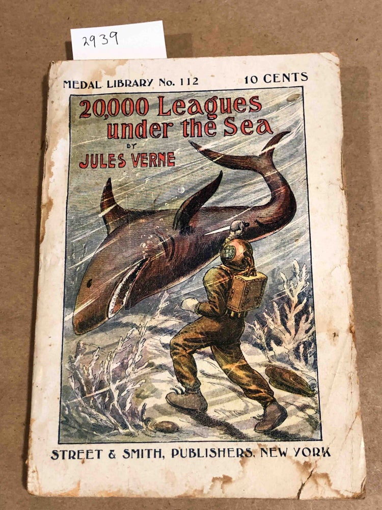 Item #2939 20,000 Leagues Under The Sea - Medal Library no. 112 (old paperback). Jules Verne.